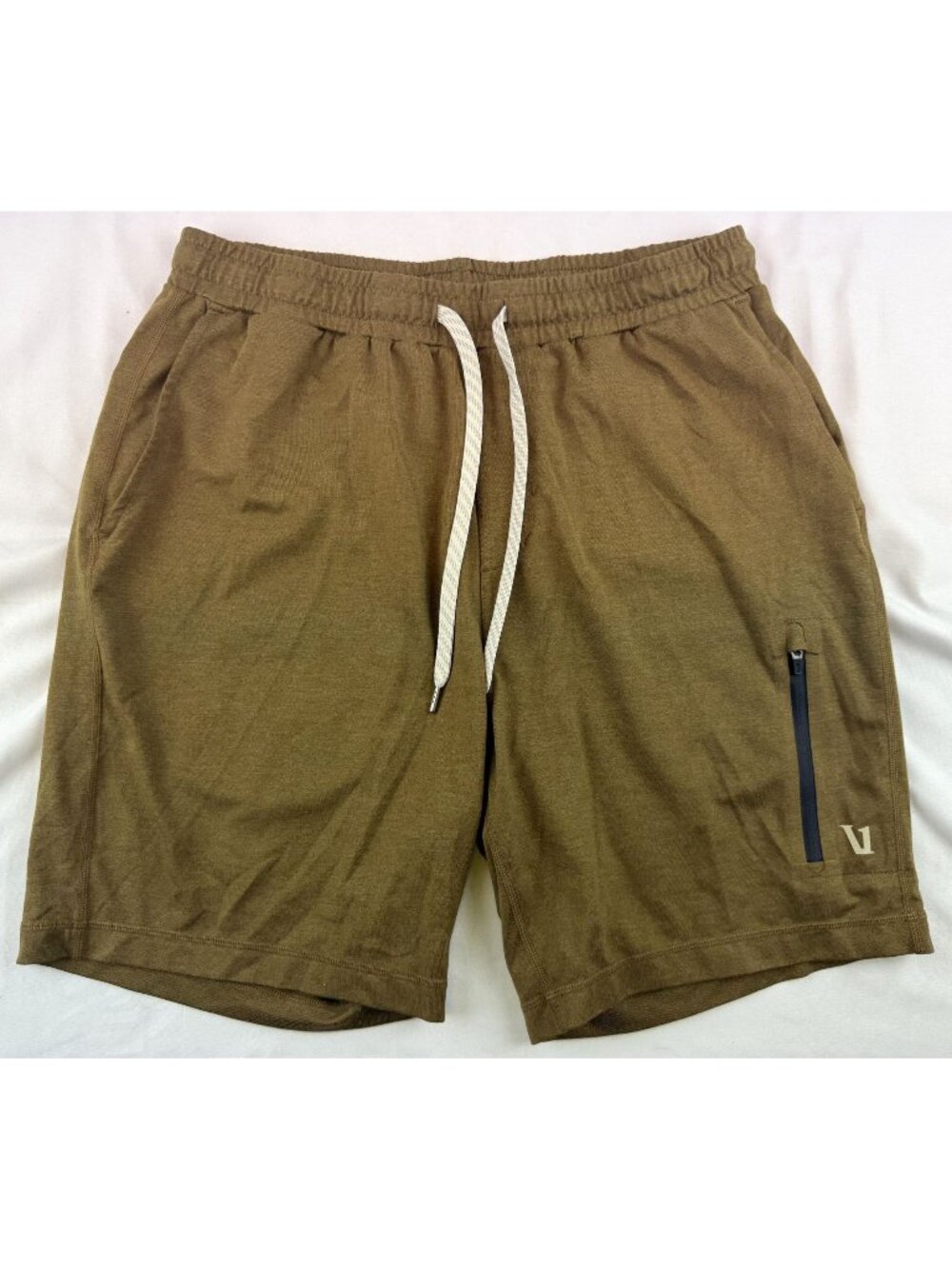 VUORI Men's Sunday Performance Short 7.5 in TOBACCO HEATHER Medium